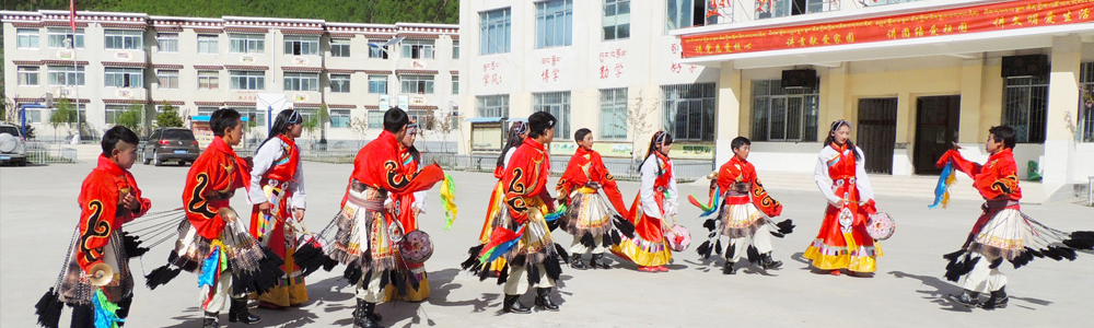 雷諾表愛心助學(xué)走進(jìn)西藏多吉小學(xué)